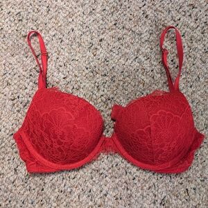 Victoria's Secret Vibrant Red Lace Bra